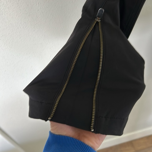 Athleta Black Wander Stash Skinny Ankle Pant - Picture 4 of 8